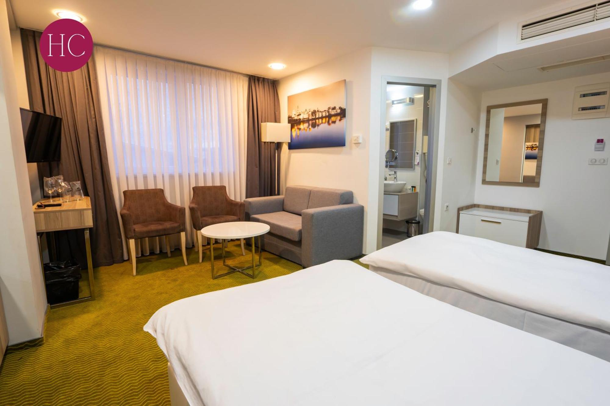 Central Hotel, Fitness And Spa Vinica Exterior foto